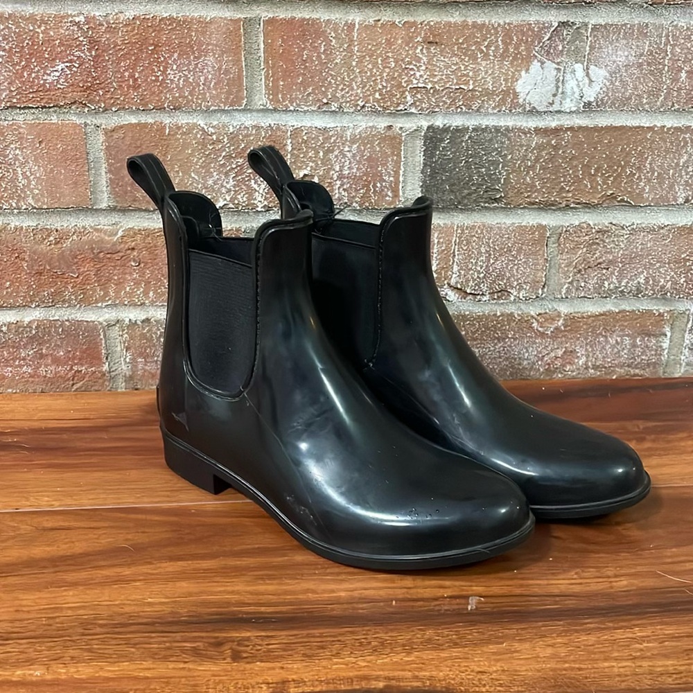 Sam Edelman Black Chelsea Boots size 6